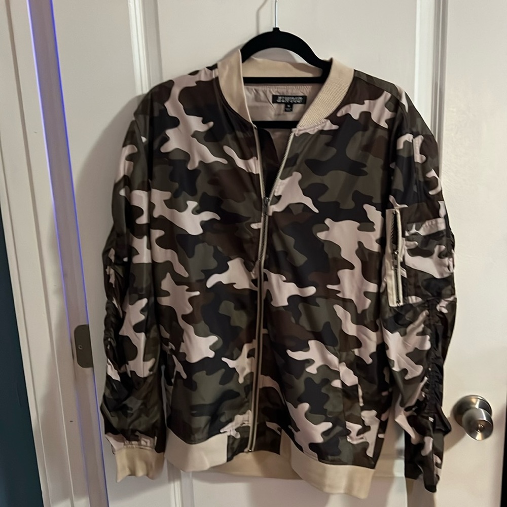 Elwood Mens Camouflage Bomber Zip Up Jacket